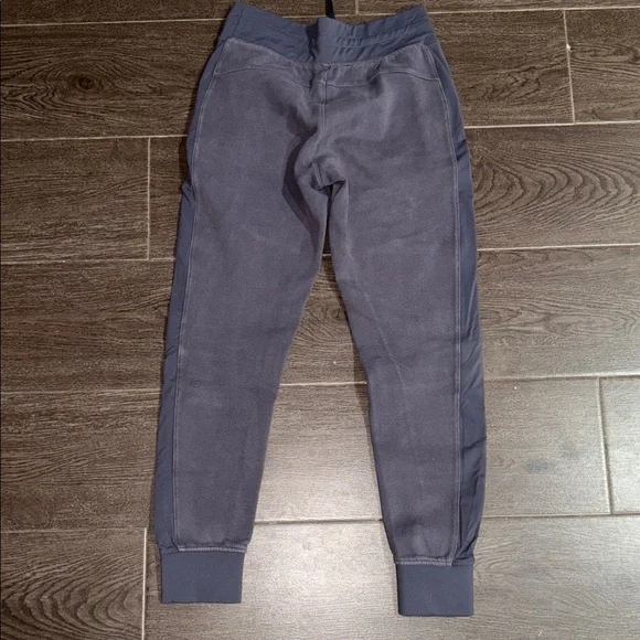 lululemon athletica winter Joggers - Picture 5 of 7